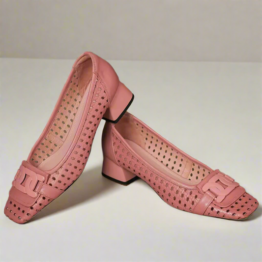 Crochet Pink Leather Buckle Pump