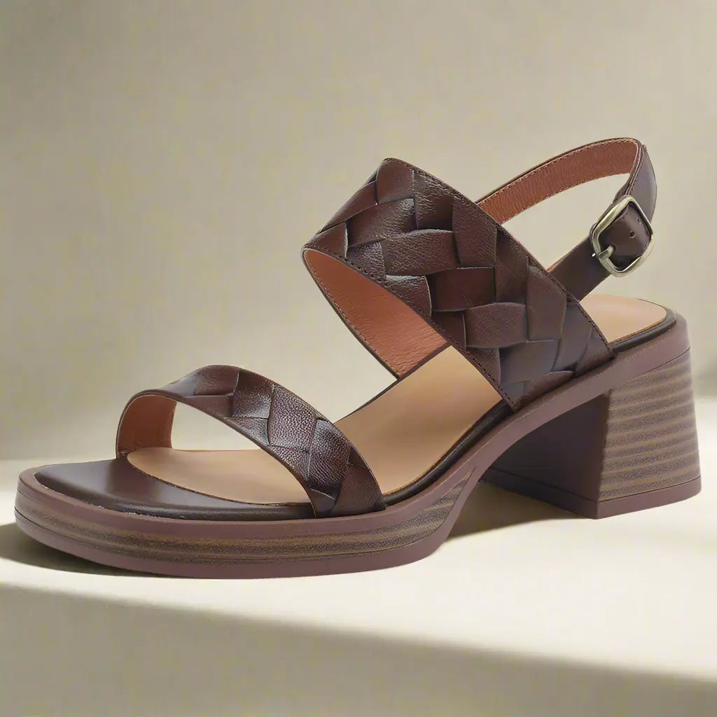 Isabella Brown Queen Sheila Brand