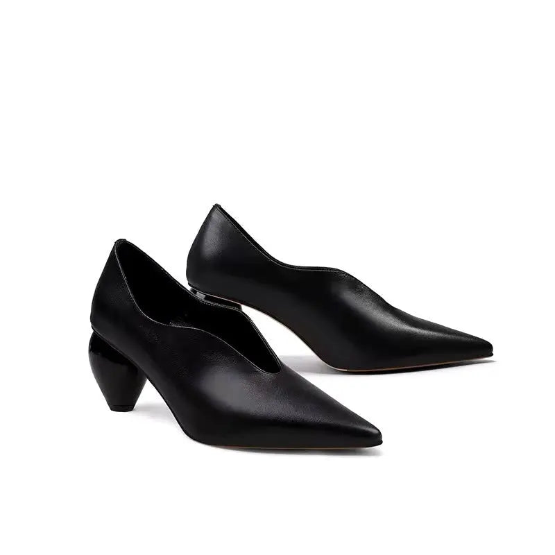 Breigh Black Curve Shaped Leather Pumps   Queen Sheila Brand